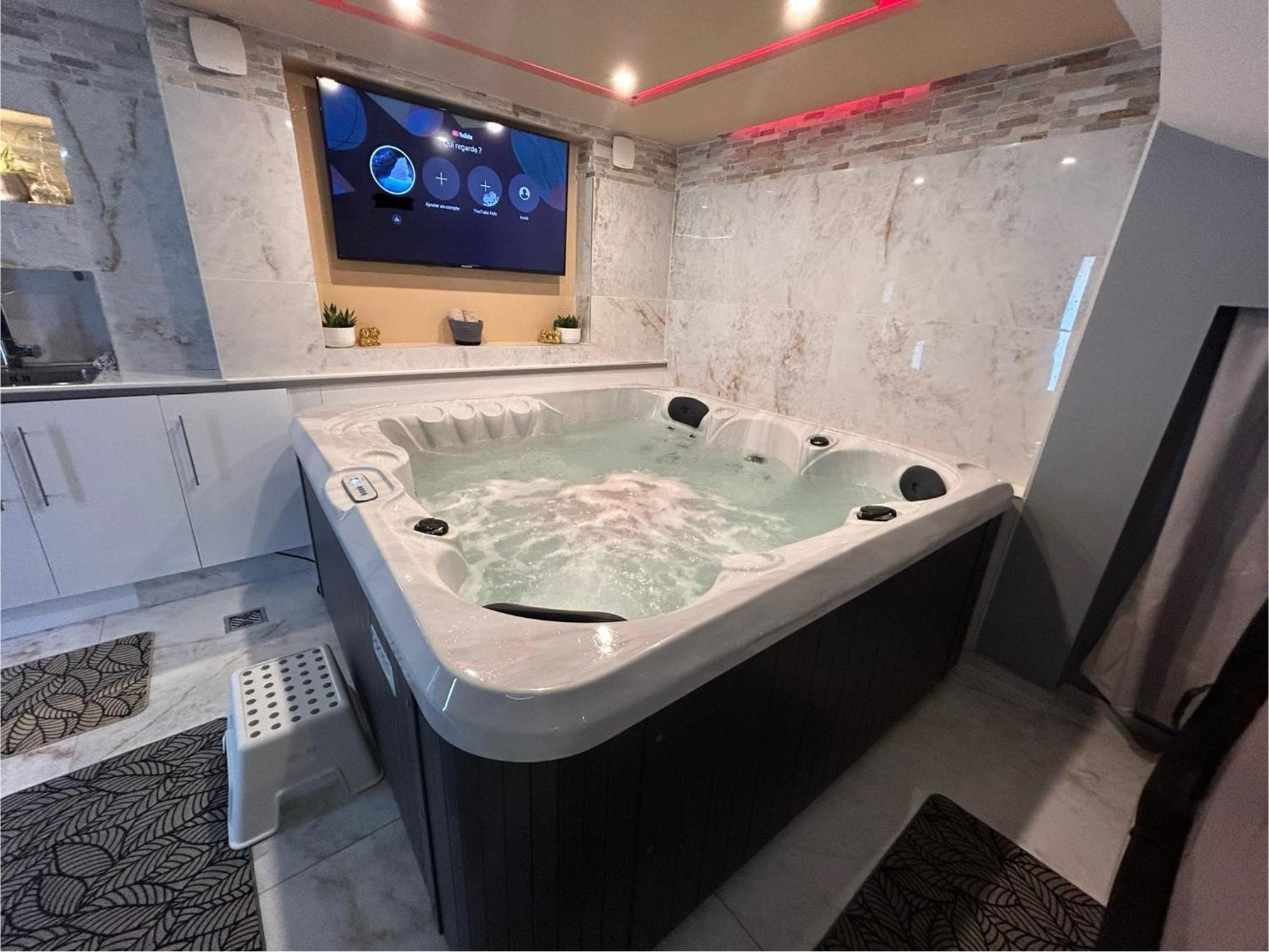 Spa Jacuzzi Moon White Vaudherland ภายนอก รูปภาพ